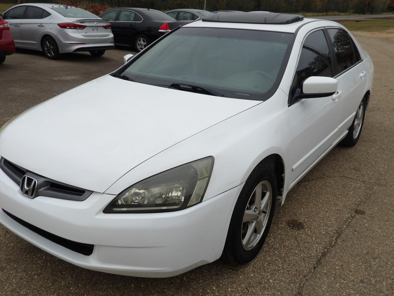 2004 Honda Accord EX-L (1HGCM56894A) with an 2.4L L4 DOHC 16V engine, automatic transmission, located at 401 First NE, Bearden, AR, 71720, (870) 687-3414, 33.726528, -92.611519 - Photo #0